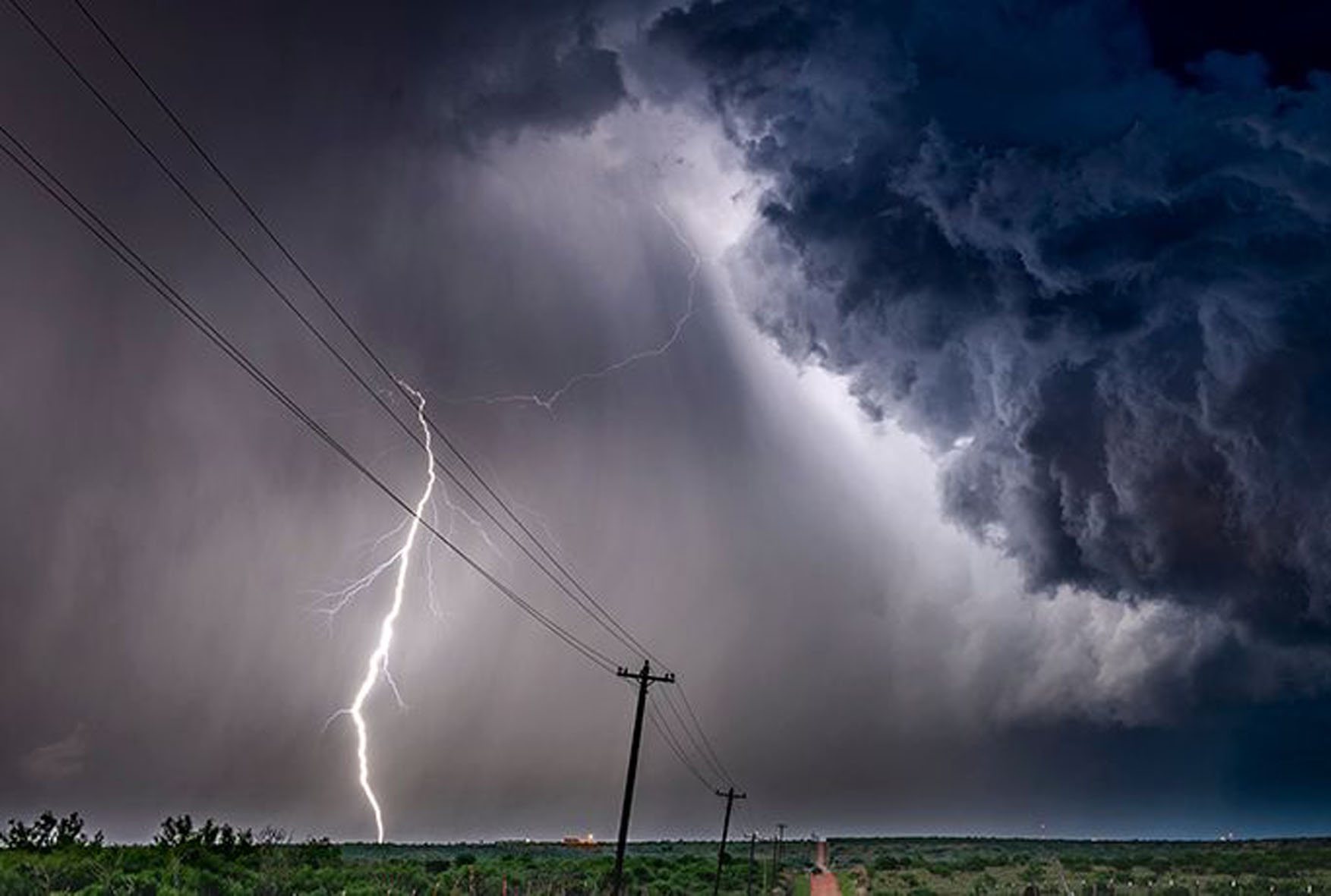 MAIS DE 43 MIL RAIOS CAÍRAM NO RN EM 2025; VEJA RANKING DE CIDADES COM MAIS OCORRÊNCIAS