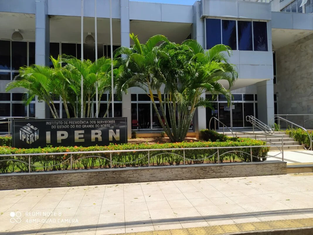 IPERN CONVOCA APOSENTADOS E PENSIONISTAS PARA PROVA DE VIDA