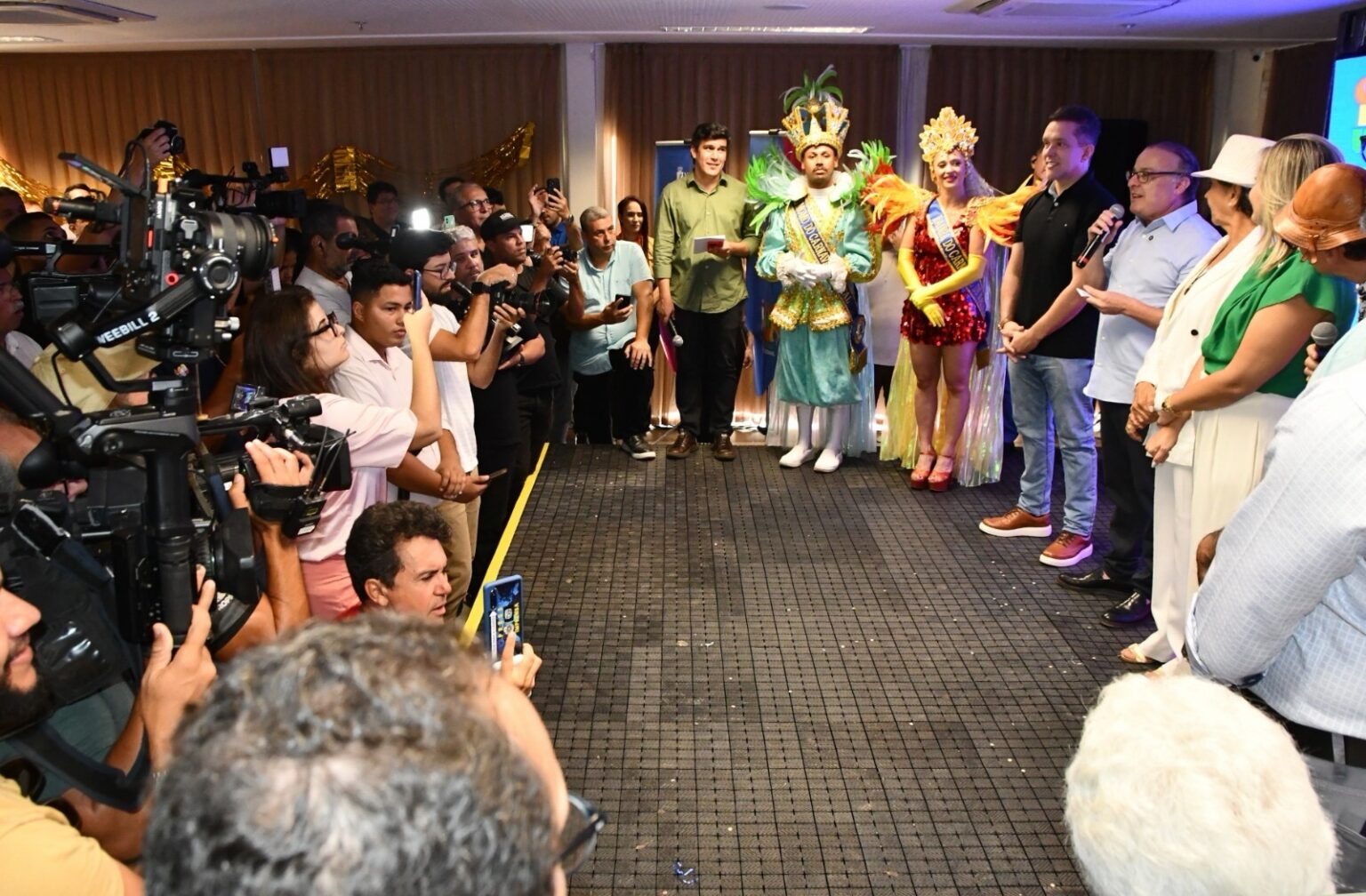 PAULINHO FREIRE PRIORIZA CARNAVAL DE R$ 17 MILHÕES ENQUANTO O HOSPITAL MUNICIPAL DE NATAL SEGUE FECHADO