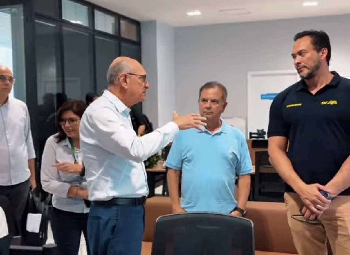 ROGÉRIO MARINHO E STYVENSON VISITAM JUNTOS A FIERN E AUMENTAM ESPECULAÇÕES SOBRE CENÁRIO POLÍTICO NO RN