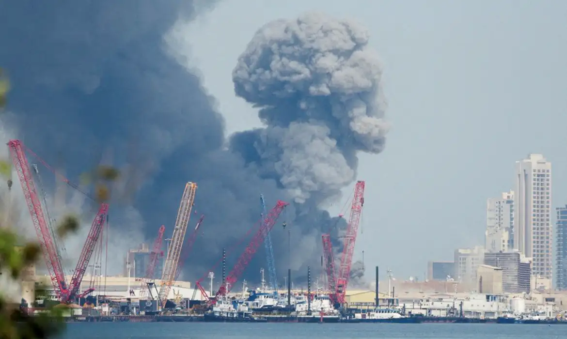 ISRAEL E EUA ATACAM IRÃ