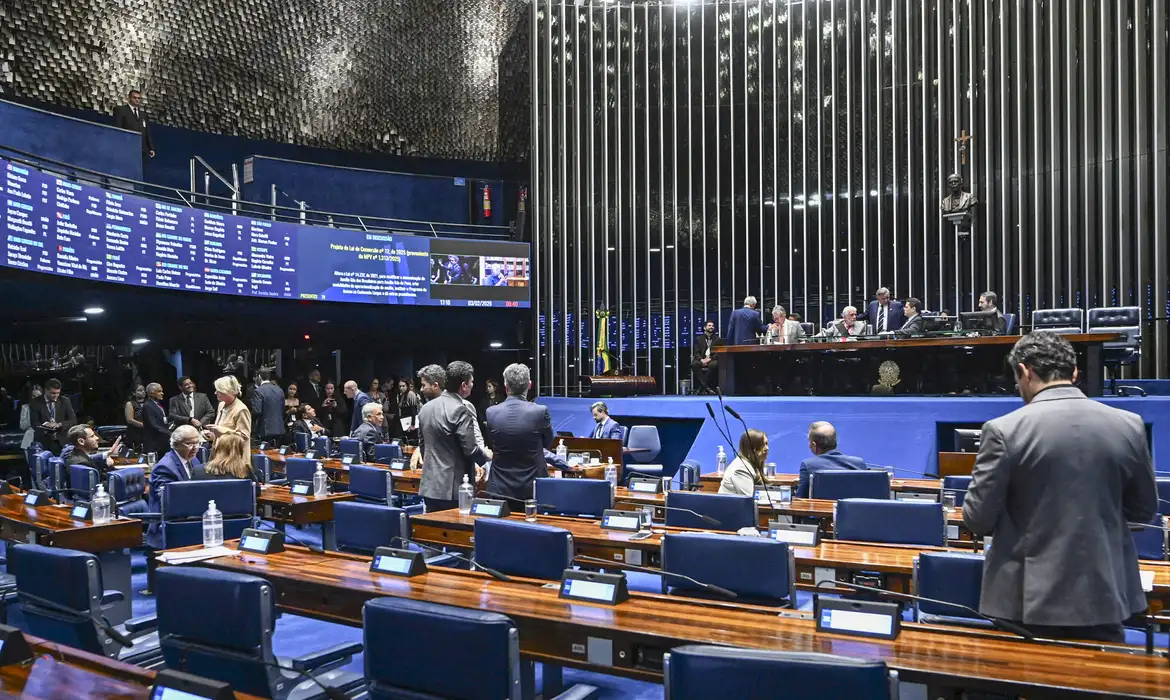 SENADO APROVA MEDIDA PROVISÓRIA QUE CRIA PROGRAMA GÁS DO POVO; TEXTO VAI À SANÇÃO PRESIDENCIAL