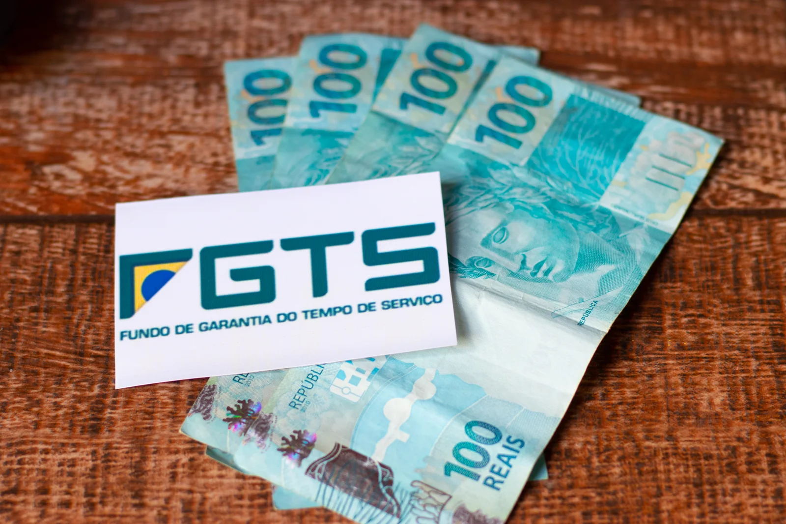 SAQUE DO FGTS GANHA NOVAS REGRAS PARA FACILITAR ACESSO DO TRABALHADOR