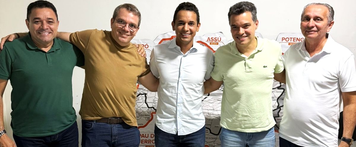 BIBI, IVAN E ANTÔNIO JÁCOME ASSINAM FICHA DE FILIAÇÃO AO MDB