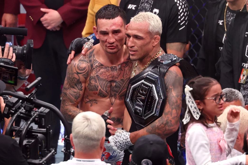 CHARLES DO BRONX VENCE MAX HOLLOWAY NO UFC 326 E CONQUISTA CINTURÃO BMF