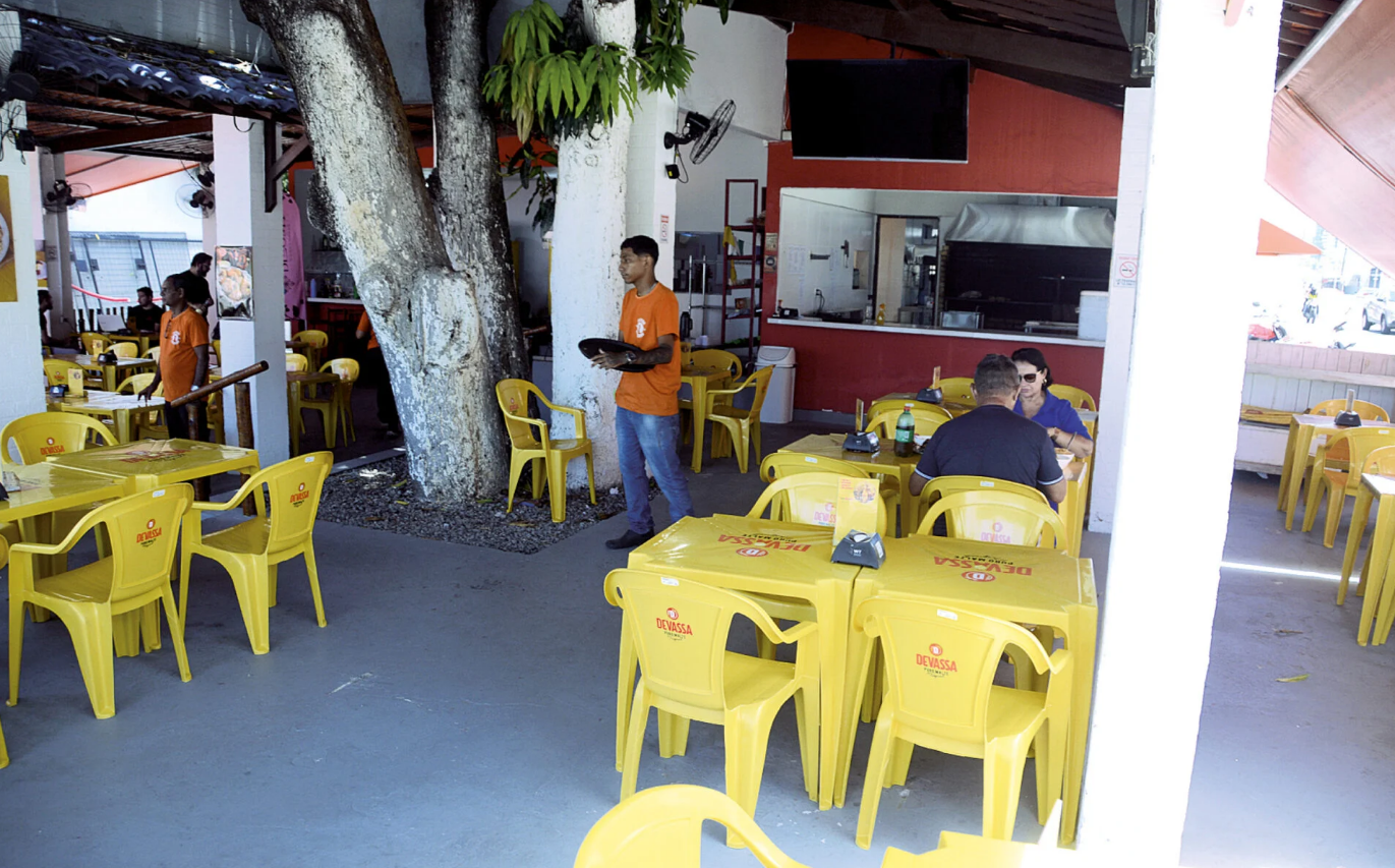 BARES E RESTAURANTES DO RN SENTEM QUEDA NAS VENDAS E 25% JÁ OPERAM NO PREJUÍZO