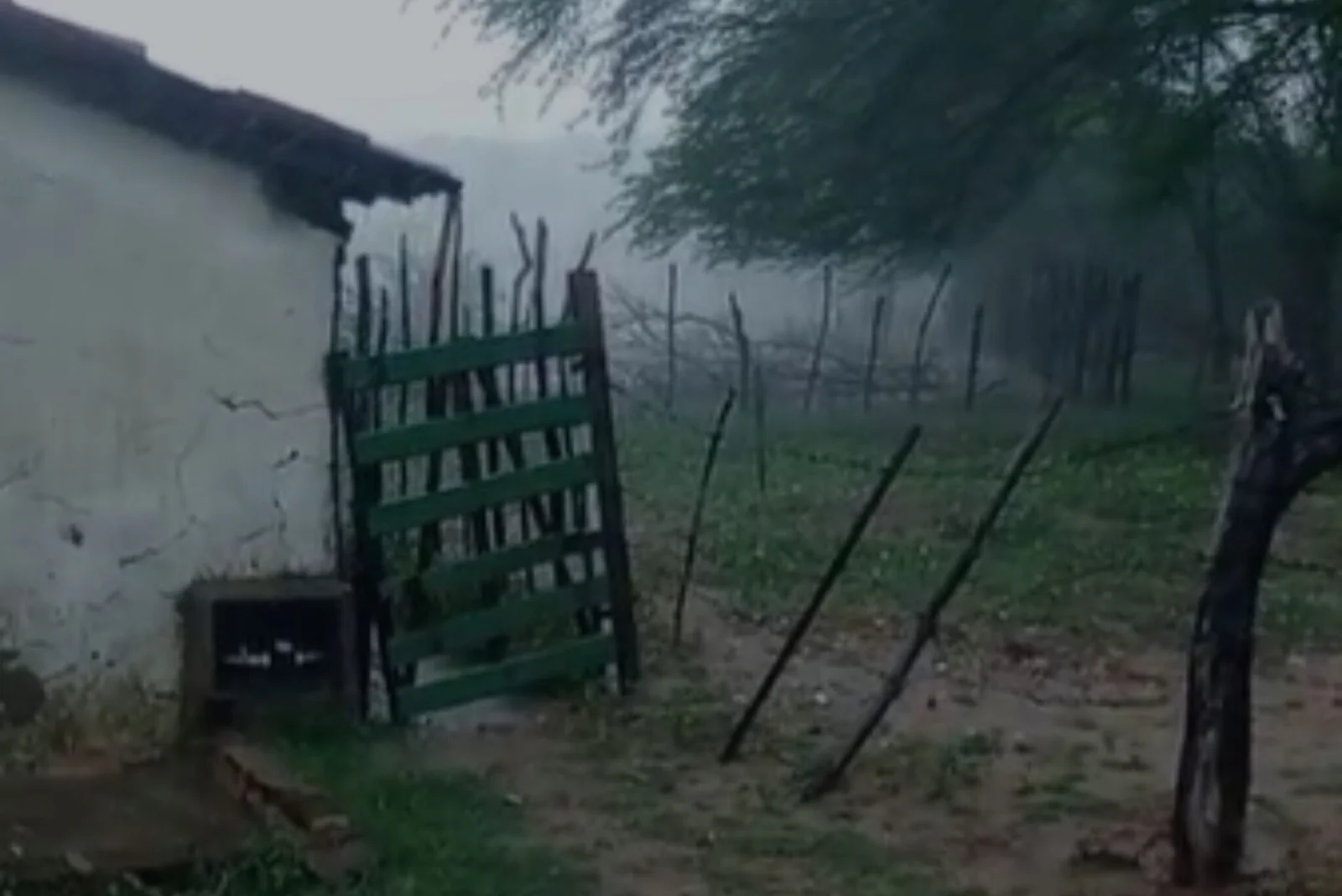 CHUVA DE GRANIZO SURPREENDE MORADORES DO INTERIOR DO RN