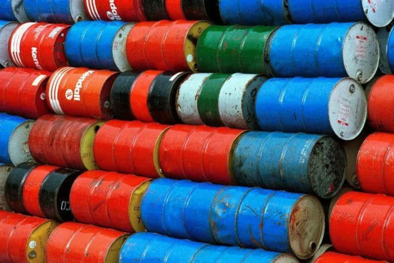 PETRÓLEO PASSA DOS US$ 116 APÓS IRÃ ATACAR USINA DE GÁS NO CATAR