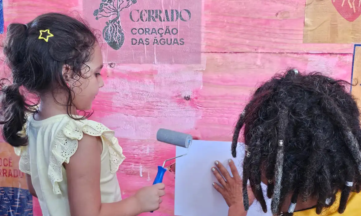 MULHERES E MENINAS SÃO MAIS AFETADAS POR DESIGUALDADE NO ACESSO À ÁGUA