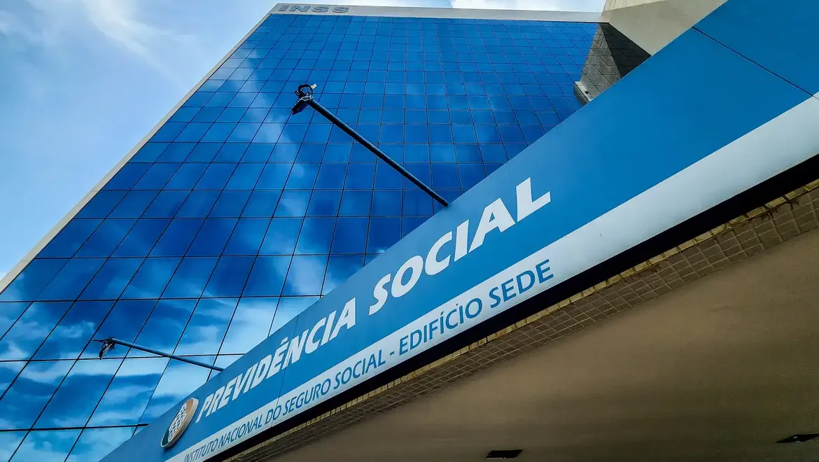 INSS INICIA PAGAMENTO DA PRIMEIRA PARCELA DO 13º A PARTIR DE 24 DE ABRIL