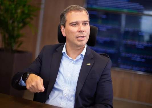 PF PRENDE EX-PRESIDENTE DO BRB EM OPERAÇÃO DO CASO MASTER