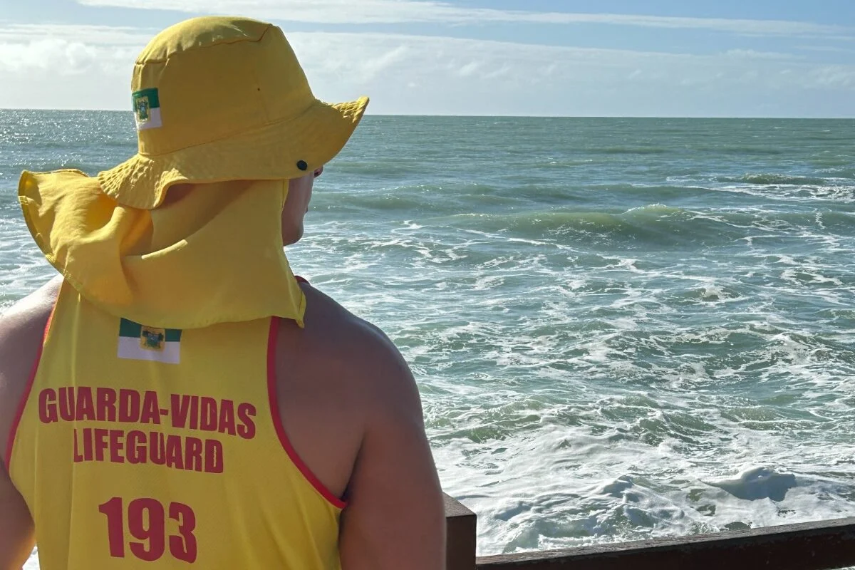 FERIADO DE TIRADENTES TEM 12 RESGATES DE AFOGAMENTO E DUAS MORTES NO LITORAL DO RN