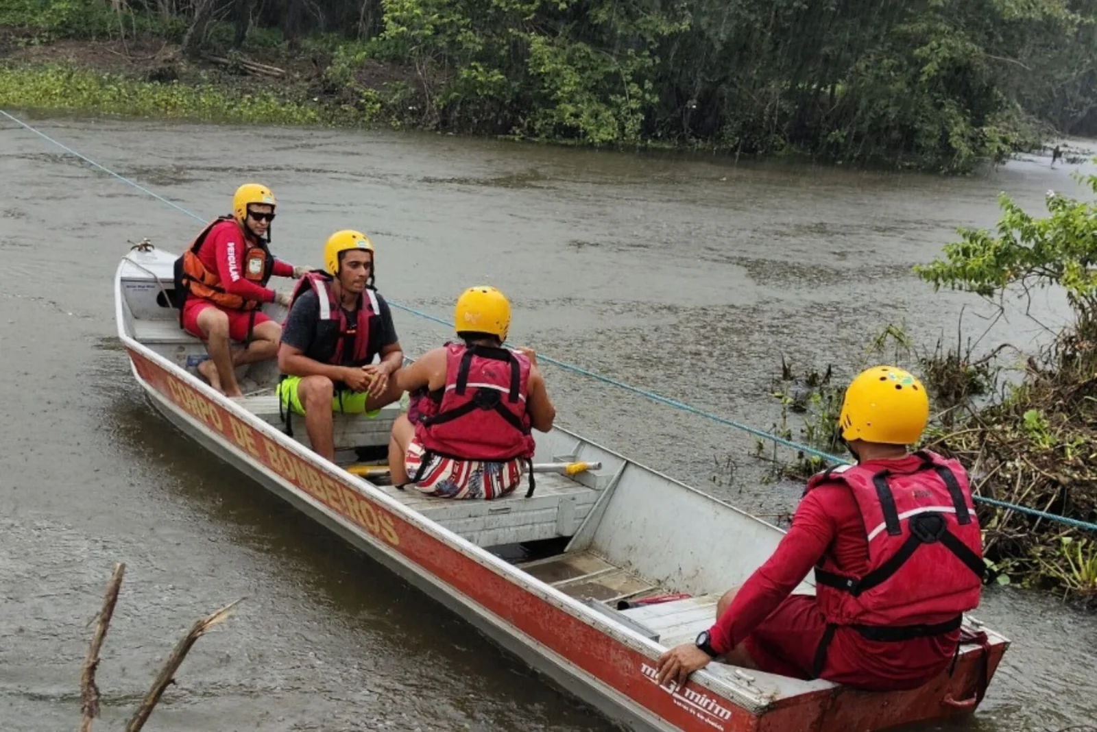 BOMBEIROS ORIENTAM POPULAÇÃO SOBRE CUIDADOS EM AÇUDES E BARRAGENS NO RN