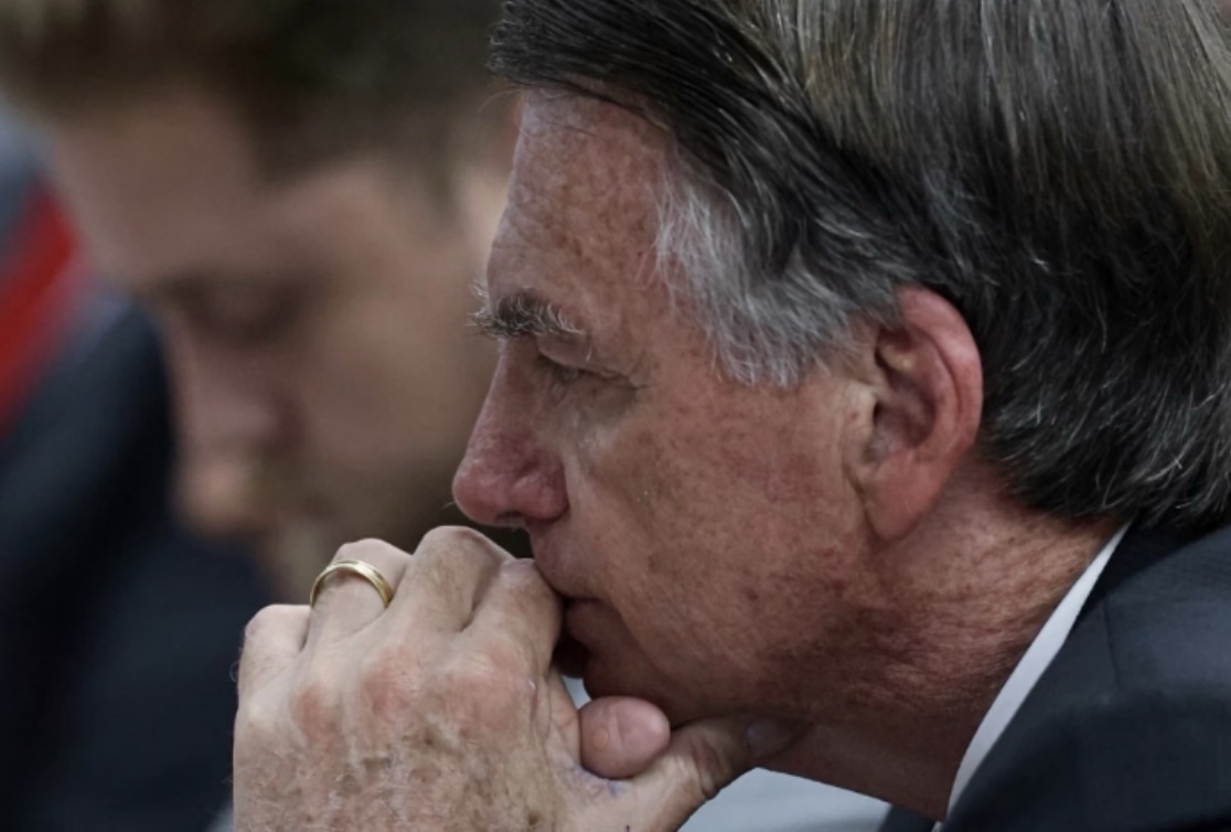 STM AVANÇA COM PROCESSO QUE PODE TIRAR PATENTE MILITAR DE BOLSONARO