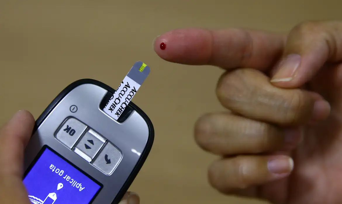 OCDE: GERAÇÃO ATUAL VIVE MAIS, MAS COM MULTIPLAS DOENÇAS CRÔNICAS
