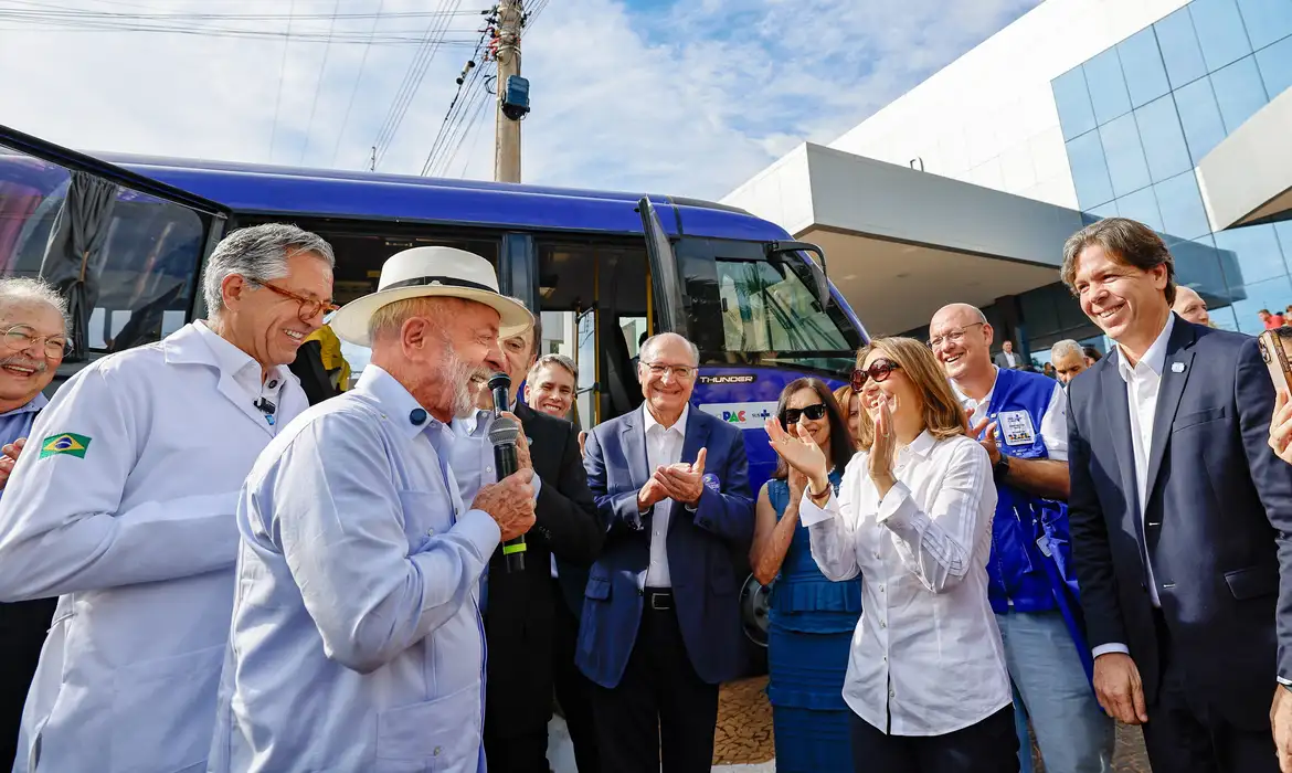 GOVERNO LULA ANUNCIA R$ 2,2 BILHÕES PARA TRATAMENTOS CONTRA O CÂNCER PELO SUS