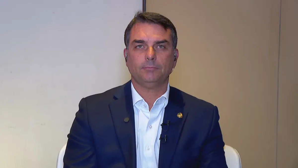 URGENTE: FLÁVIO VISITOU VORCARO APÓS EX-BANQUEIRO SER PRESO EM 2025