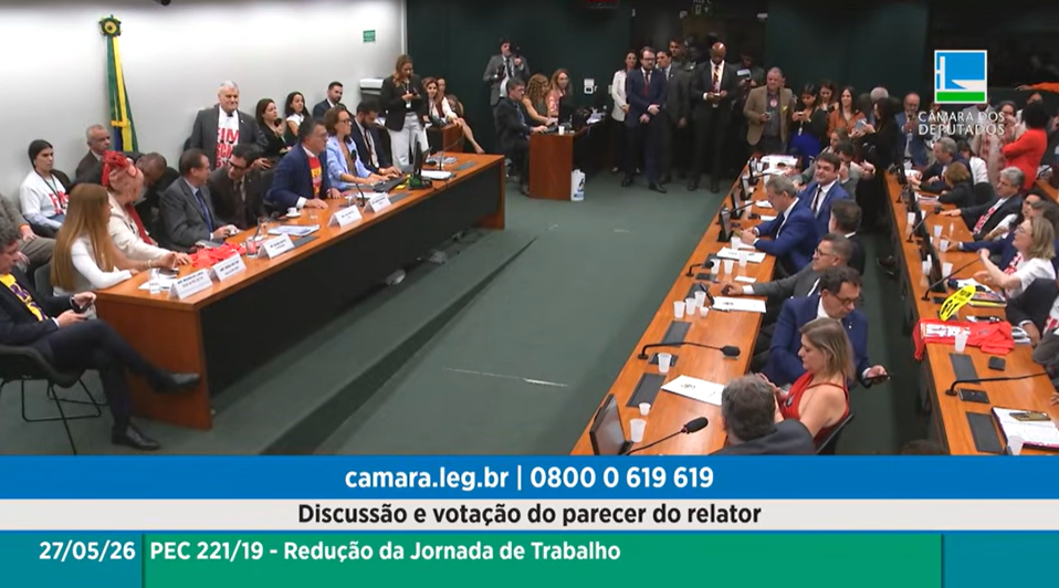 COMISSÃO ESPECIAL DA CÂMARA APROVA RELATÓRIO DE PROPOSTA QUE ACABA COM A ESCALA 6X1