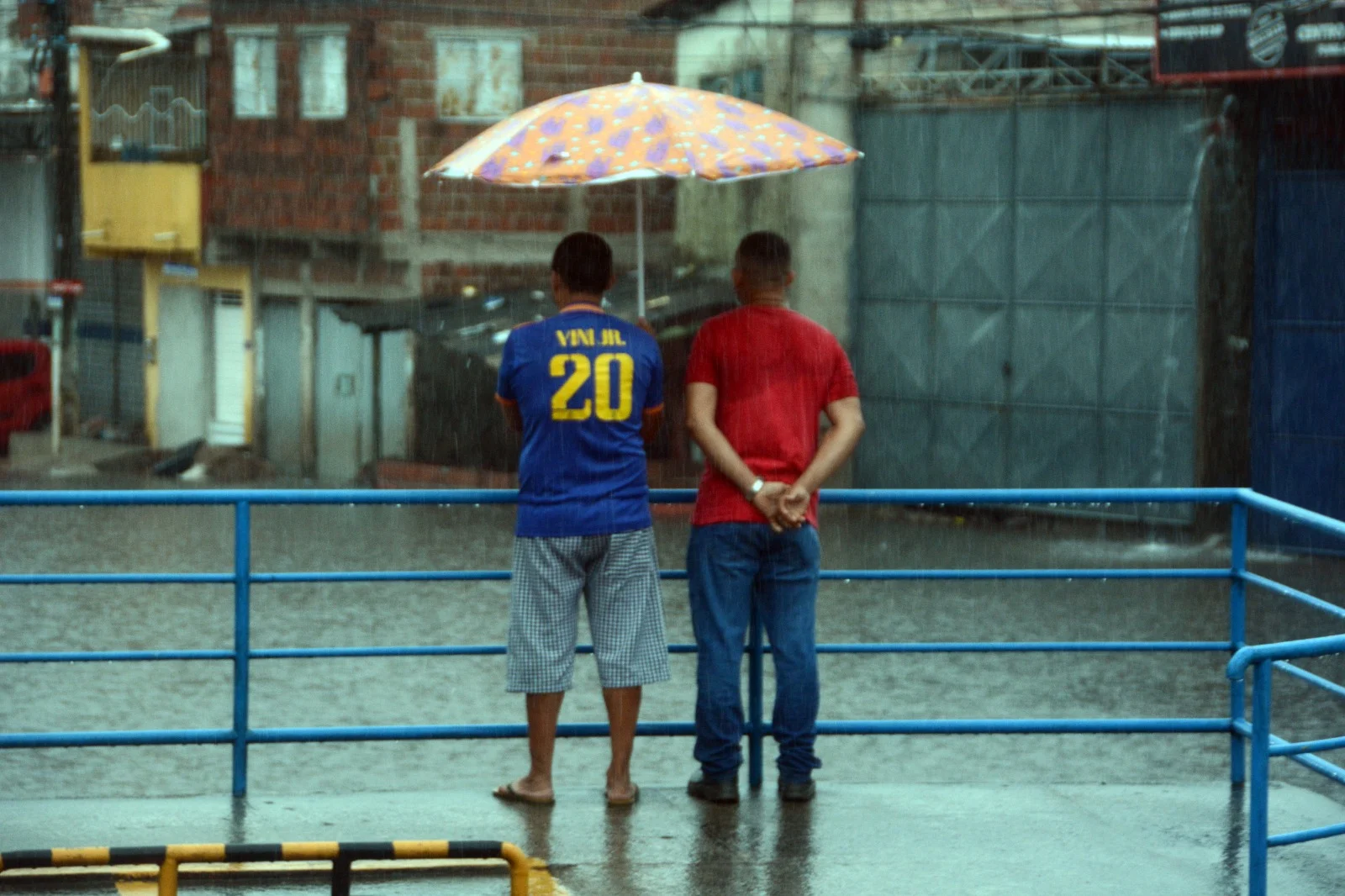 FIM DE SEMANA COMEÇA COM ALERTA DE CHUVAS DE ATÉ 100 mm PARA CIDADES DO RN; APONTA INMET