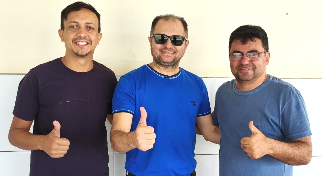 PREFEITO FÁ DE RIVALDINHO AMPLIA BASE POLÍTICA COM ADESÃO DE CARLOS ALFREDO EM ESPÍRITO SANTO (RN)