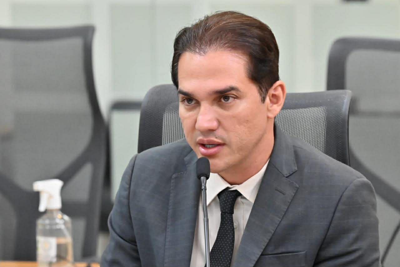 KLEBER RODRIGUES SOLICITA ESTUDO PARA INSTALACÃO DE CAMPUS DA UERN EM NOVA CRUZ