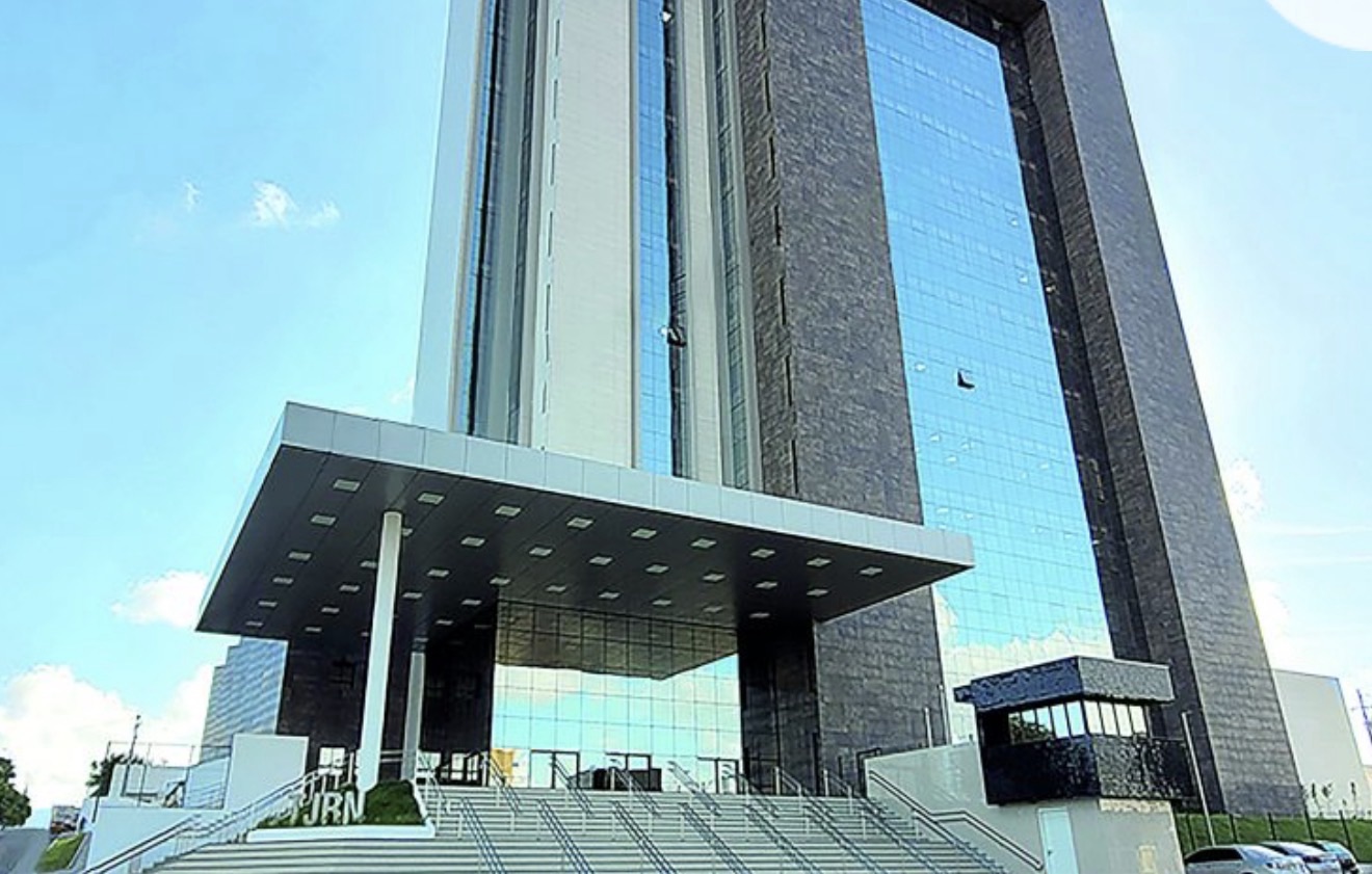 SALÁRIOS DE DESEMBARGADORES DO TJRN CAEM 15,3% APÓS CORTE DE “PENDURICALHOS”