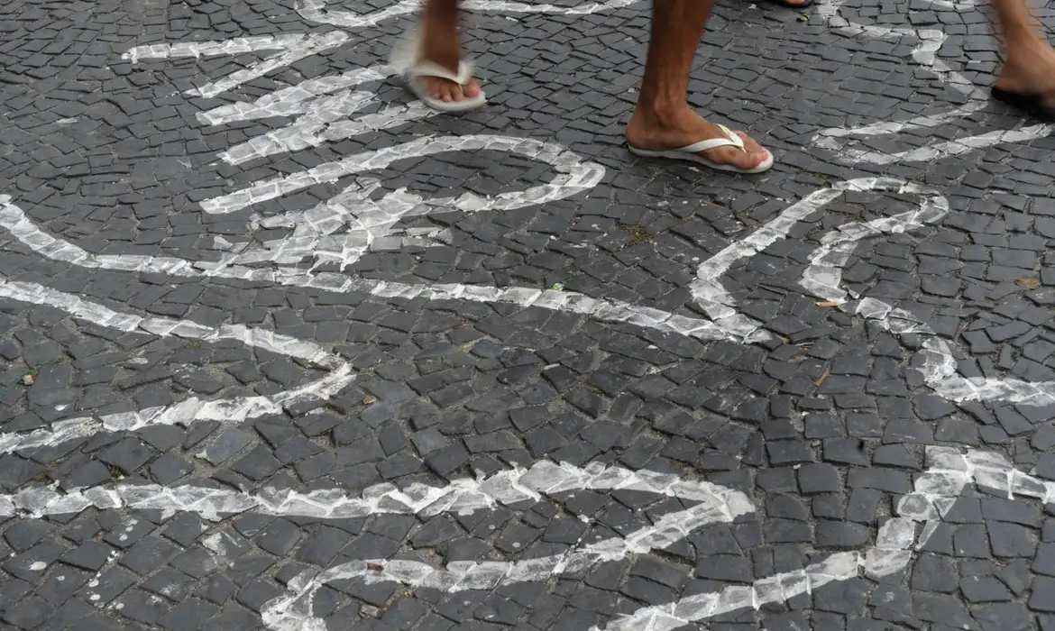 BRASIL TEM MENOR NÚMERO DE HOMICÍDIOS E LATROCÍNIOS EM DEZ ANOS