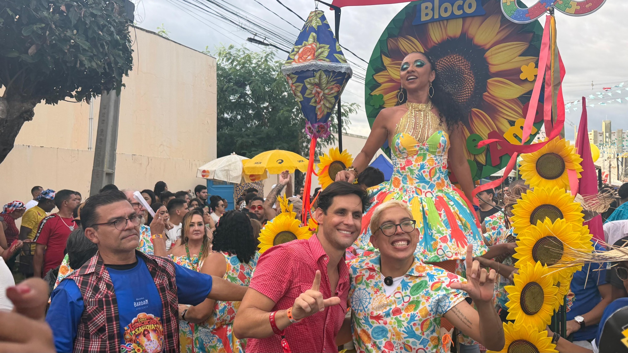RAFAEL MOTTA PARTICIPA DO PINGO DA MEI DIA RECEBE APOIO POPULAR E CELEBRA A FORÇA DA CULTURA POTIGUAR