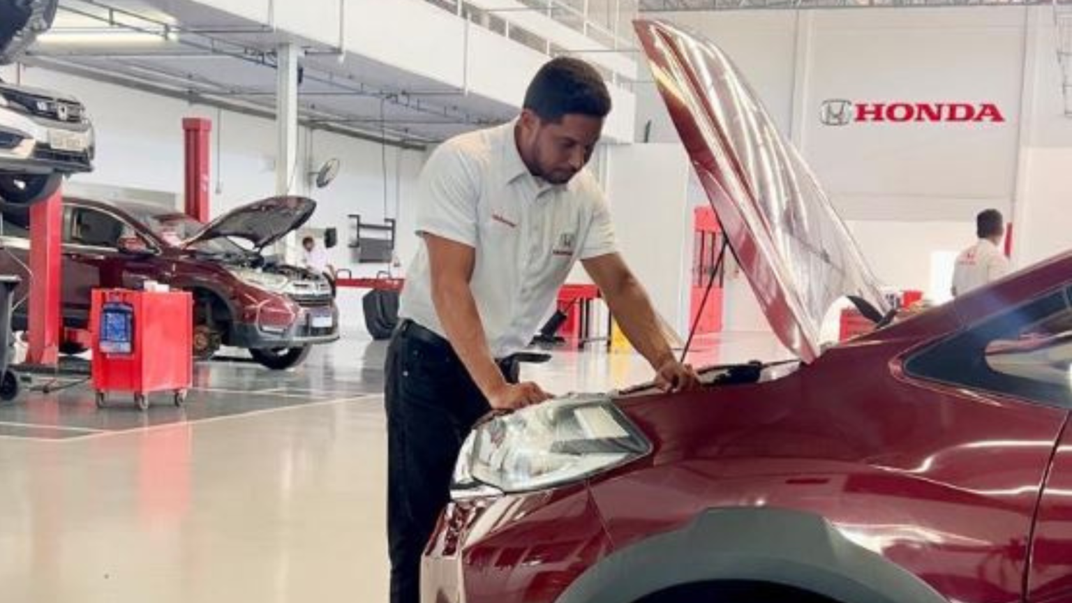 CARRO ELETRIFICADO MUDA VENDA, OFICINA E ATÉ O MERCADO DE SEMINOVOS NO RN