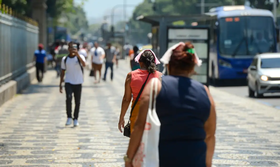 MAIORIA DAS CIDADES DO BRASIL NÃO TEM PLANO DE AÇÃO PARA CALOR EXTREMO