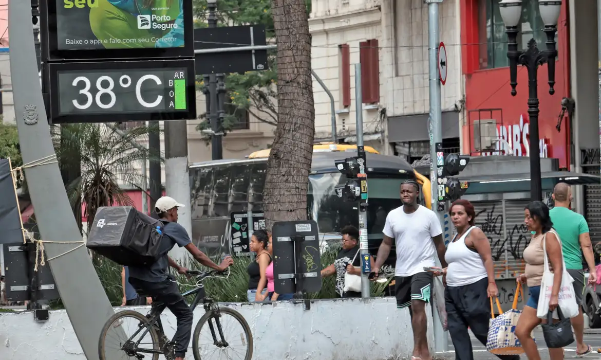BRASIL TEVE 120 MIL MORTES ASSOCIADAS A ONDAS DE CALOR EM 20 ANOS