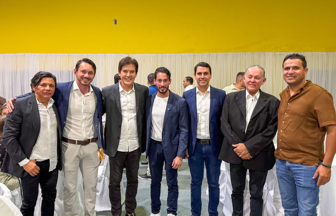 ROBINSON FARIA RECEBE TÍTULO DE CIDADÃO DE PASSA E FICA EM RECONHECIMENTO À VÁRIAS AÇÕES E SERVIÇOS PRESTADOS AO MUNICÍPIO