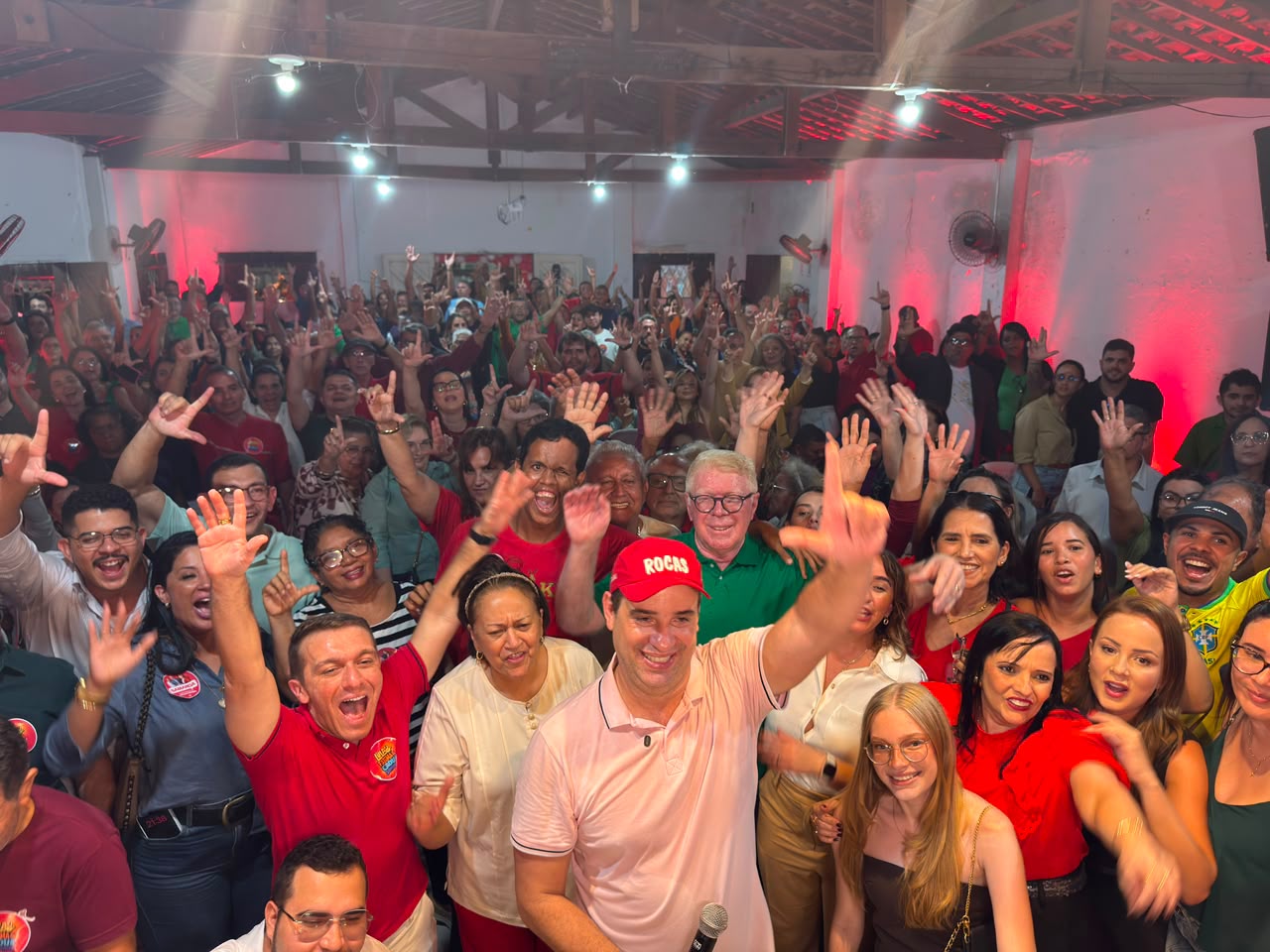 CADU DE LULA REAFIRMA COMPROMISSO COM O RN EM EVENTO COM MAIS DE MIL PESSOAS NA ZONA LESTE DE NATAL