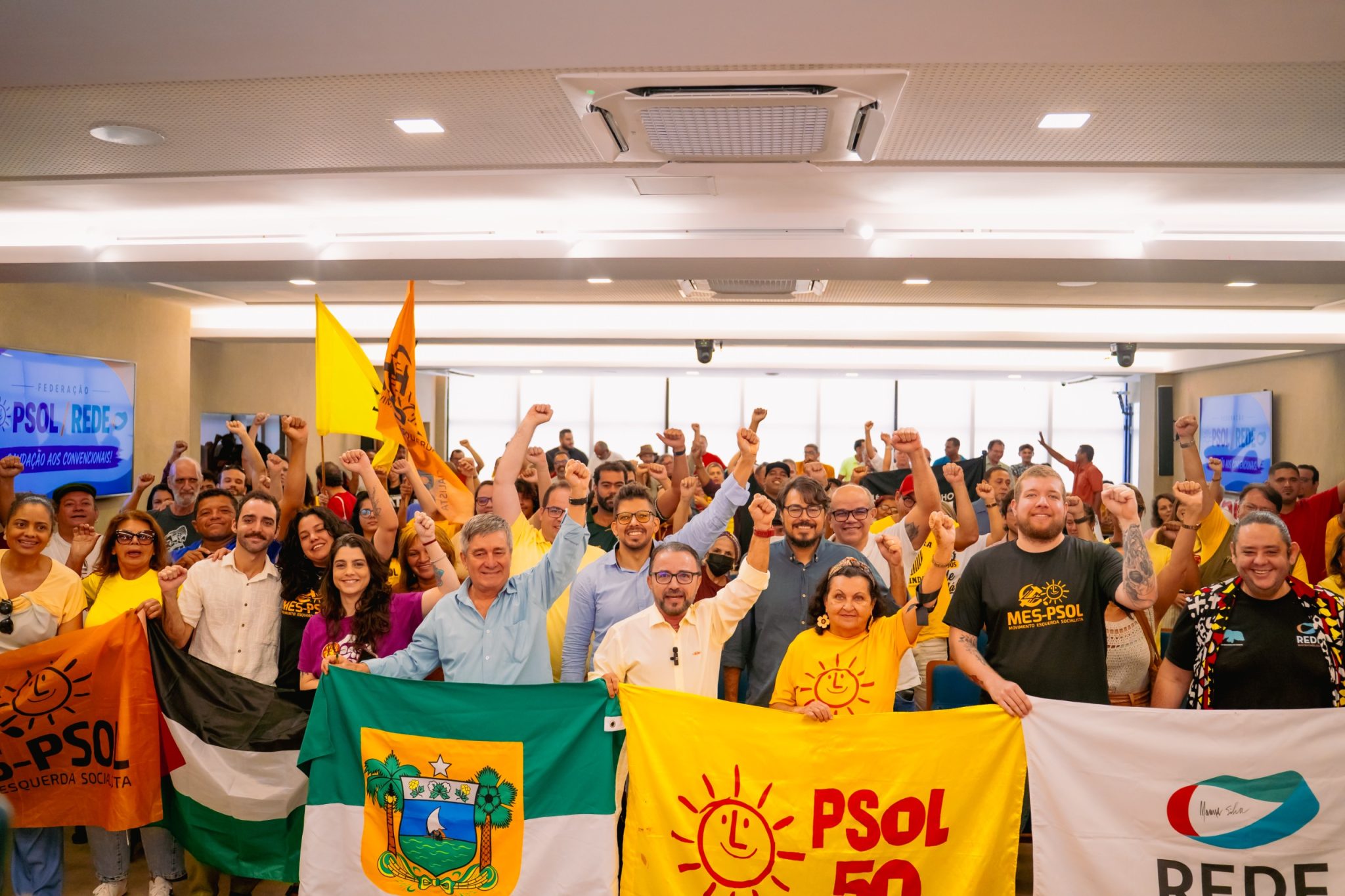 CONVENÇÃO DA FEDERAÇÃO PSOL-REDE HOMOLOGA CANDIDATURAS DE ROBÉRIO PAULINO AO GOVERNO DO ESRADO E DE SANDRO PIMENTEL E SÔNIA GODEIRO AO SENADO