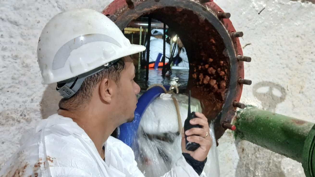 CAERN LIMPA RESERVATÓRIOS EM 10 CIDADES DO RN; ABASTECIMENTO SERÁ SUSPENSO