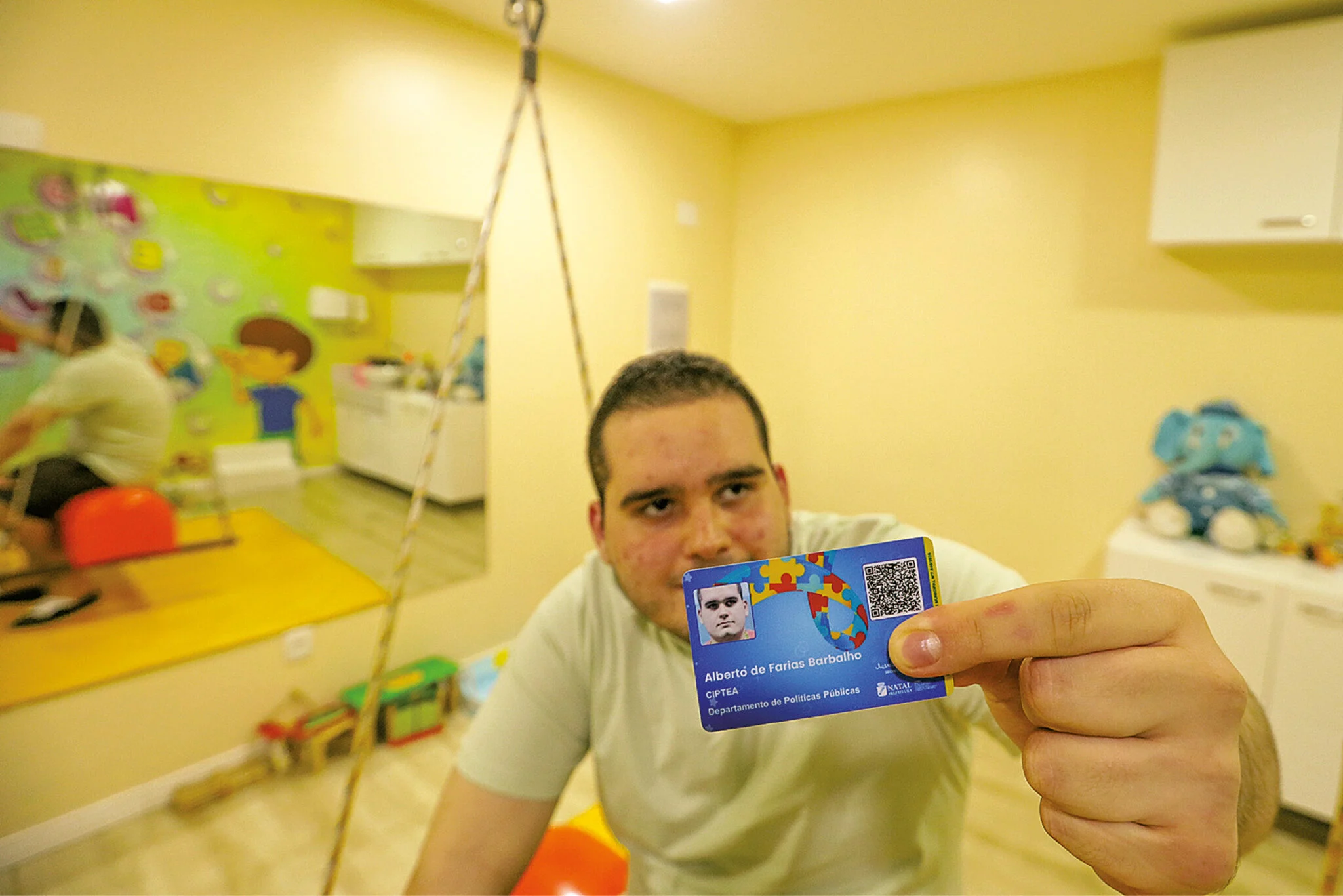 CARTEIRA PARA AUTISTAS AMPLIA ACESSO A SERVIÇOS PÚBLICOS