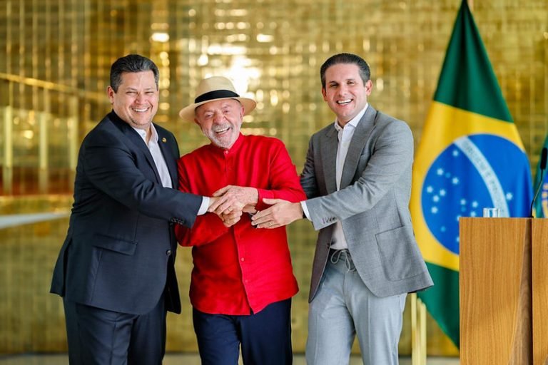LULA ACERTA COM ALCOLUMBRE E MOTTAVOTAÇÕES DO FIM DA ESCALA 6X1 E PEC DA SEGURANÇA ANTES DAS ELEIÇÕES
