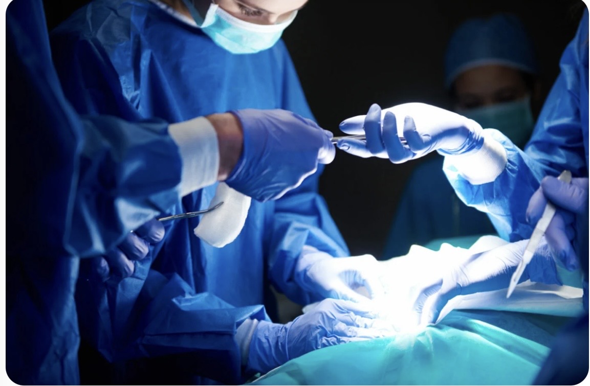 CIRURGIAS ELETIVAS SEGUEM SUSPENSAS EM HOSPITAIS PRIVADOS QUE ATENDEM SUS NO RN