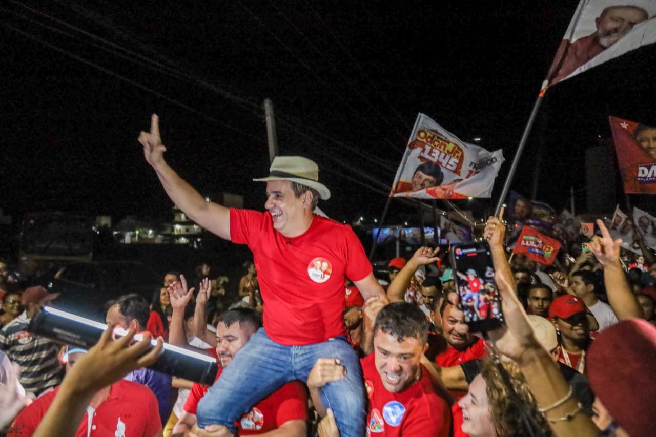 SEGUNDA CARAVANA DO TIME QUE CUIDA LEVA CADE DE LULA NOS BRAÇOS DO POVO NO ALTO OESTE