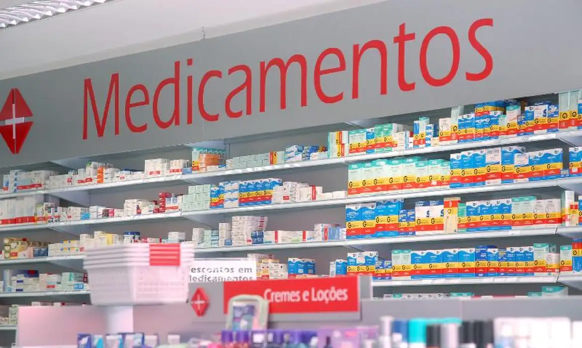 FARMÁCIA POPULAR PODE OFERECER EXAMES E TESTES RÁPIDOS