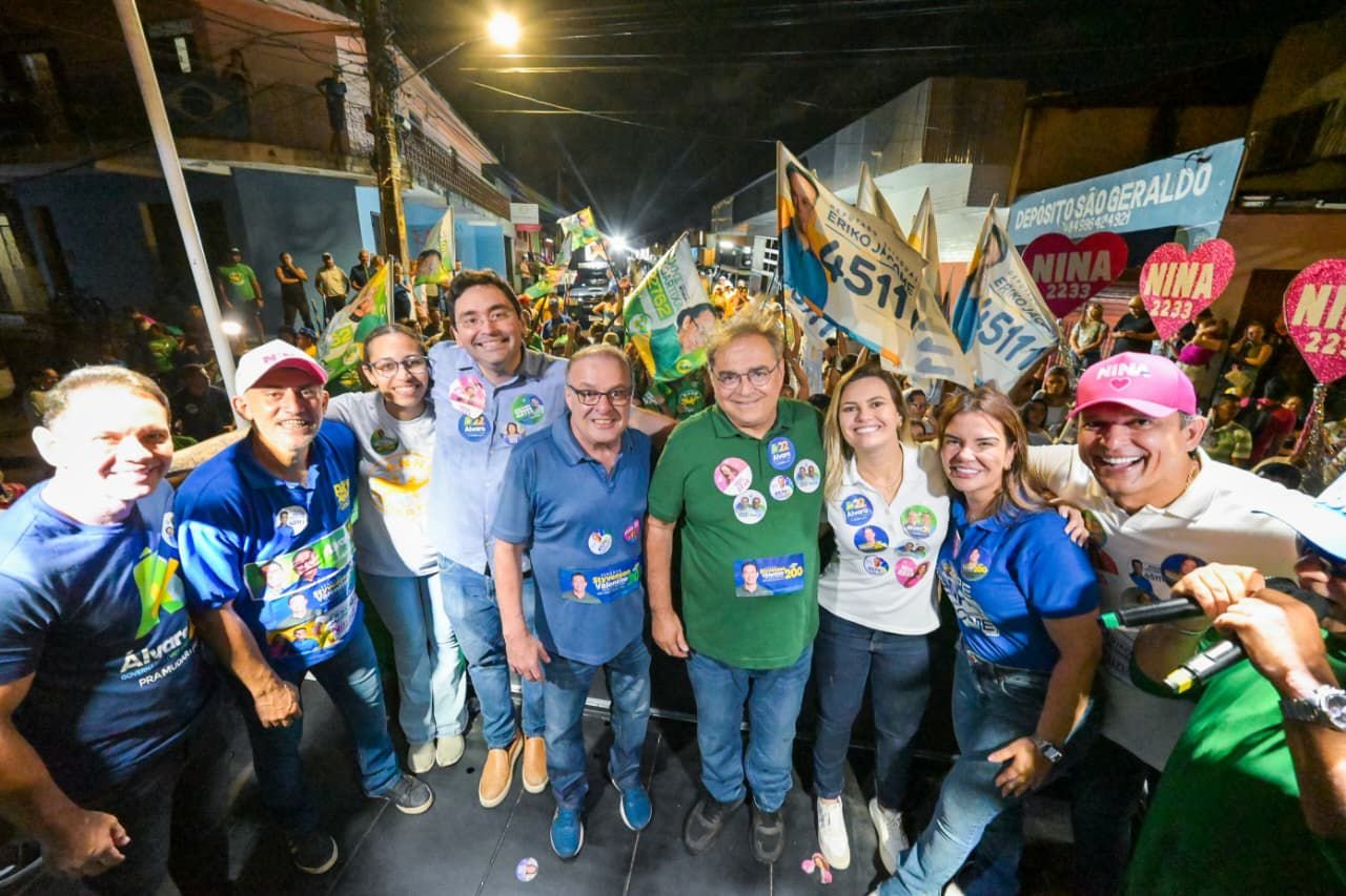NO ANIVERSÁRIO DAS QUINTAS ÁLVARO FAZ GRANDE PASSEATA E PARTICIPA DE MAIS DOIS ENCONTROS EM NATAL