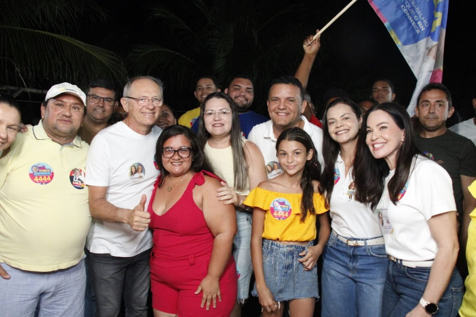 GUAMARÉ REÚNE MULTIDÃO EM APOIO A BENES LEOCÁDIO E ZENAIDE MAIA