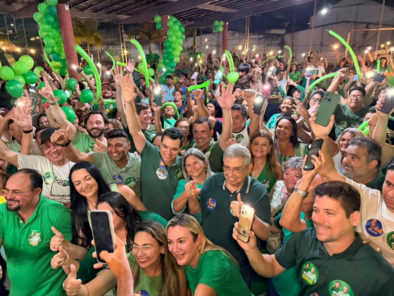 PARNAMIRIM: WALTER E GARIBALDI REÚNE MULTIDÃO NO MAIOR TERCEIRO COLÉGIO ELEITORAL DO RIO GRANDE DO NORTE