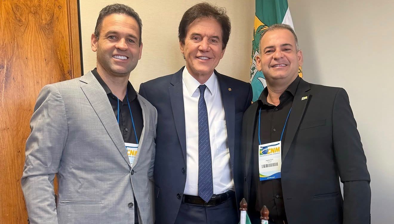 ROBINSON FARIA VIABILIZA CONSTRUÇÃO DA PRIMEIRA PRAÇA NEUROSSENSORIAL DO NORDESTE, EM APODI