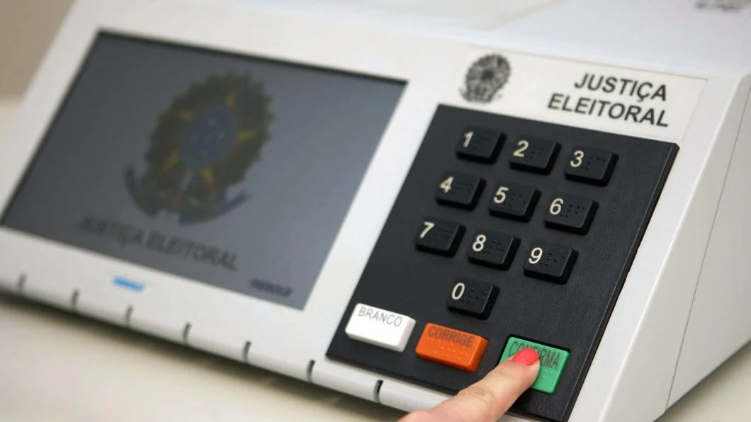 DISQUE-ELEIÇÕES COMEÇA A ATENDER ELEITORES NA SEGUNDA (28); VEJA O CONTATO