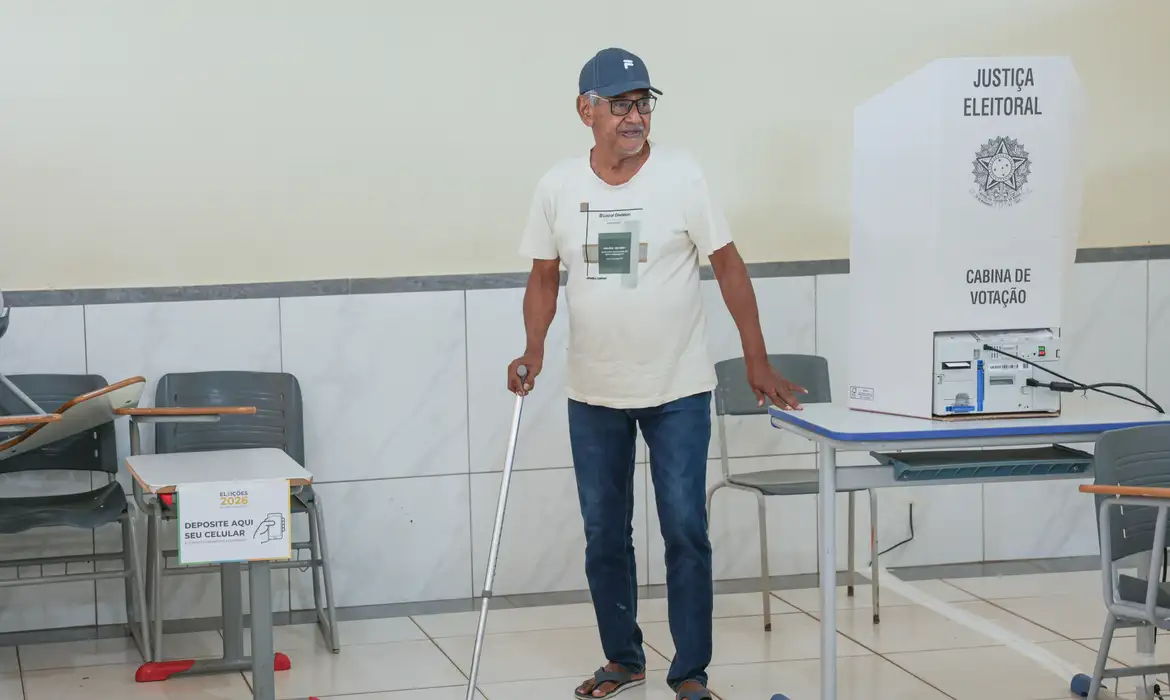 IDOSOS SUPERAM DIFICULDADES E RESSALTAM IMPORTÂNCIA DO VOTO