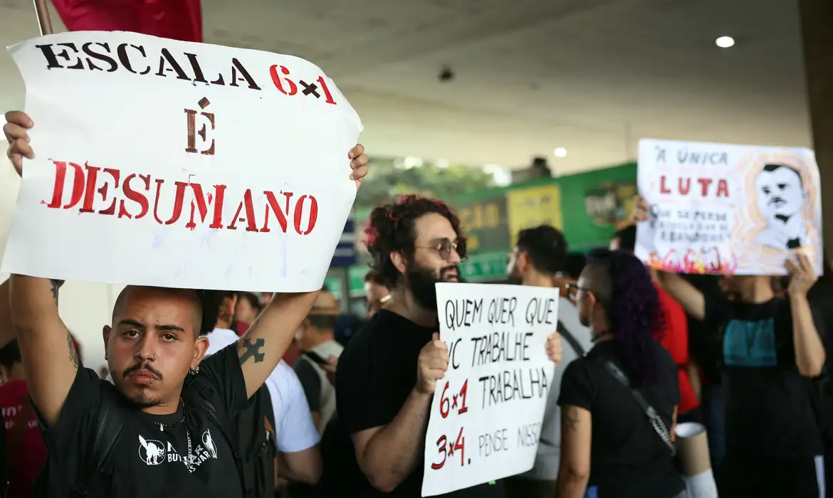 CALENDÁRIO ESPECIAL PODE ACELERAR VOTAÇÃO DA PEC DO FIM DA ESCALA 6X1