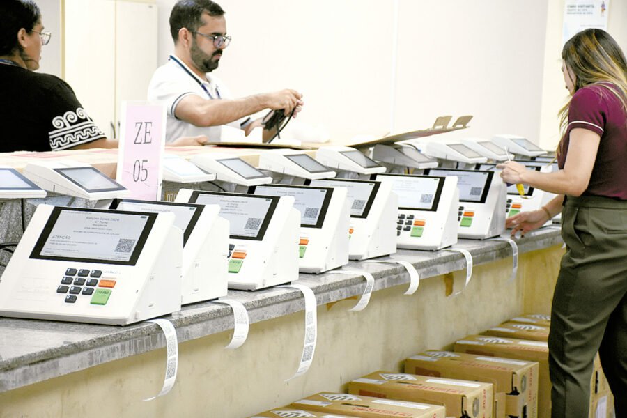 URNAS ABERTAS: MAIS DE 2,6 MIHLÕES VOTAM PARA GOVERNADOR E PRESIDENTE NO RN