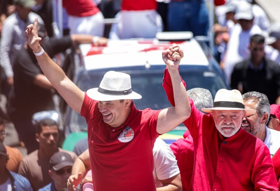AO LADO DE CADU, LULA INICIA ATO POLÍTICO NO ALECRIM, EM NATAL