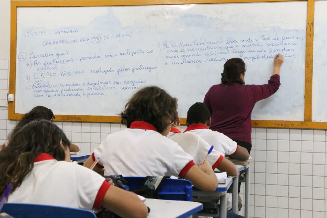 GOVERNO PROMOVE 1.496 PROFESSORES E ESPECIALISTAS DA REDE ESTADUAL NO RN